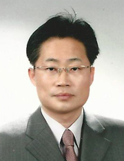 U Chun Nam
